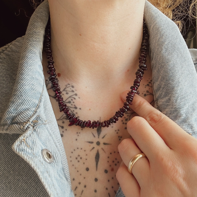 collana Chips Nic - Granato